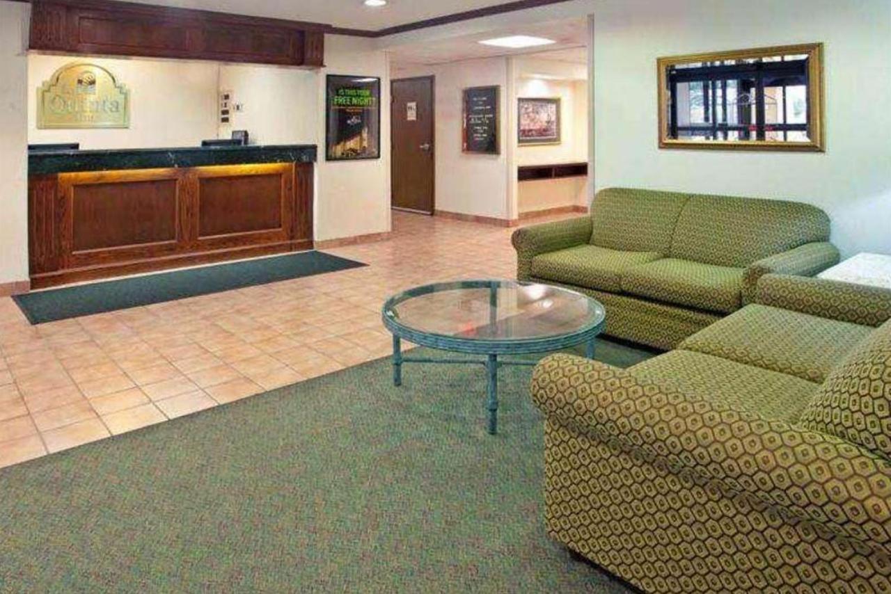 Norwood Inn & Suites Indianapolis East Post Drive Bagian luar foto