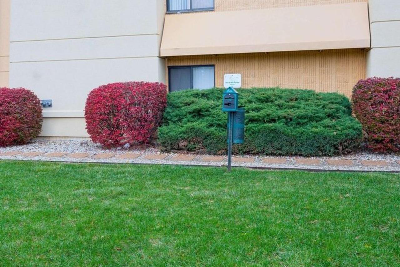 Norwood Inn & Suites Indianapolis East Post Drive Bagian luar foto