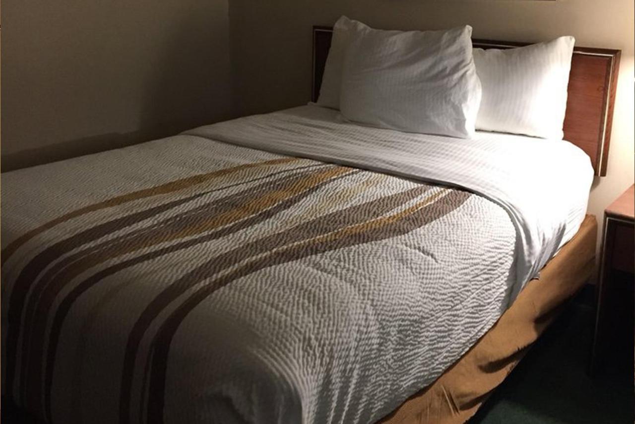 Norwood Inn & Suites Indianapolis East Post Drive Bagian luar foto